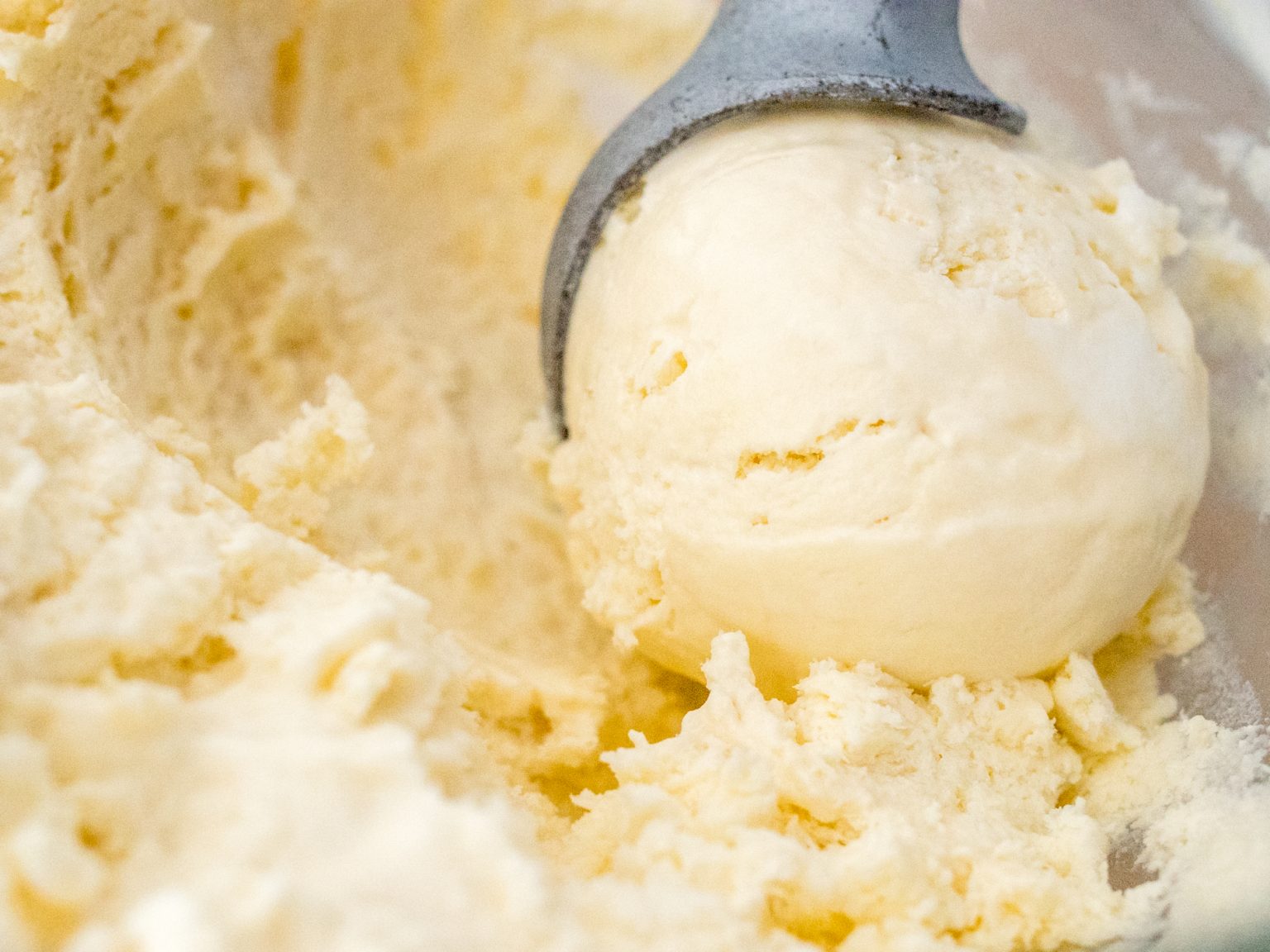 Kotitekoinen jäätelö ilman jäätelökonetta - Aitoa Arkiruokaa