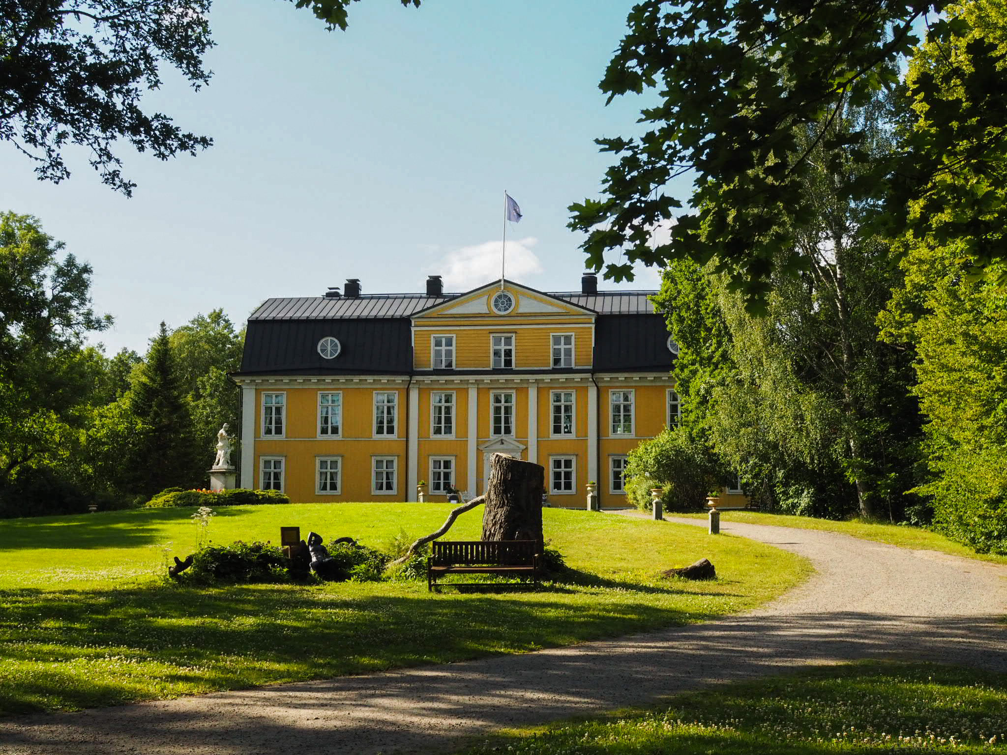 Kes reissu Kotimaassa Mustion Linna Linnankrouvi Aitoa Arkiruokaa